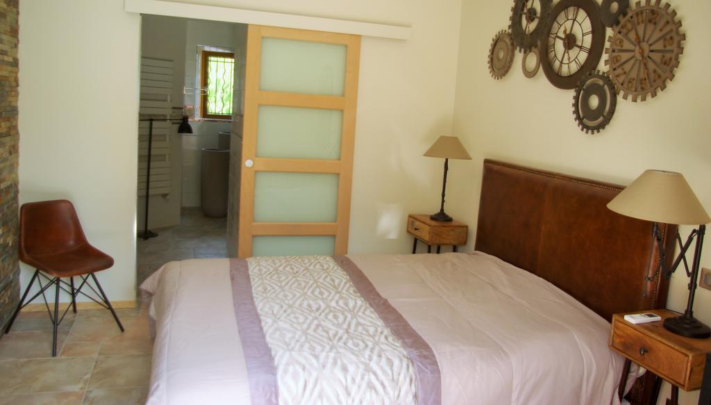 Bed and Breakfast Domaine Les Cigales Mouans-Sartoux Pokój zdjęcie